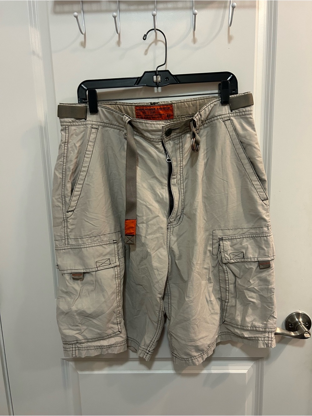 Abercrombie & Fitch Cargo Shorts Men’s M Beige Utility Hiking Outdoor 10” Inseam